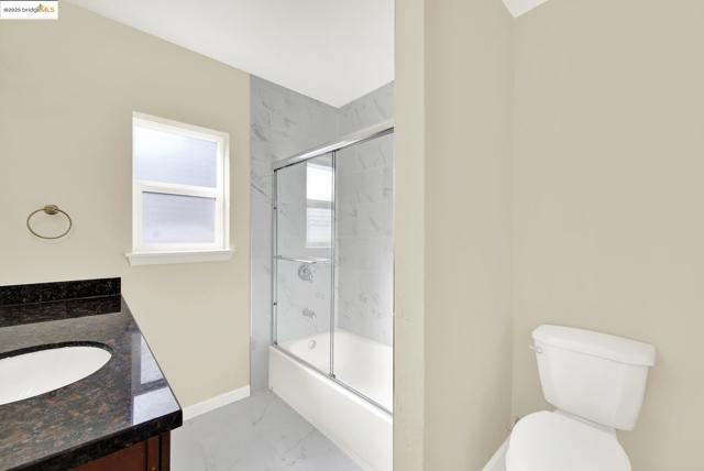 1232 78Th Ave, Oakland CA: https://media.crmls.org/mediaz/a839e98e-9cd5-4cc9-afbe-85af744175d0.jpg