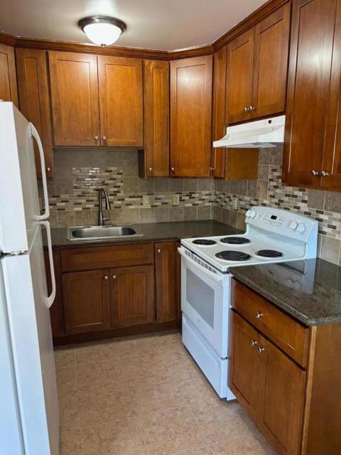 3203 Myles Court, San Jose CA: https://media.crmls.org/mediaz/a83b069f-37f2-4268-8f44-d143856ab57a.jpg