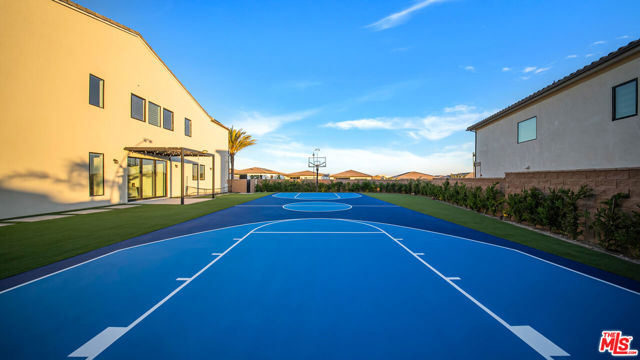 12553 N Ridgeline Road, Porter Ranch CA: https://media.crmls.org/mediaz/a83b0844-4ca5-4e5a-a8ff-342b2fc9801b.jpg