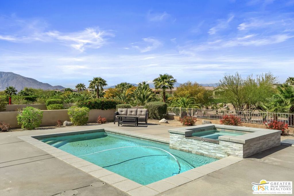 67396 N Laguna Drive