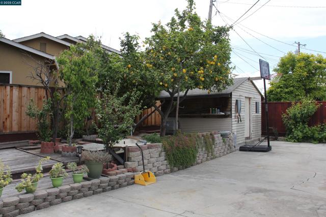 340 Carnegie Dr, Milpitas CA: https://media.crmls.org/mediaz/a83c0f5b-73d9-4a28-a2e6-7bfb3c488648.jpg