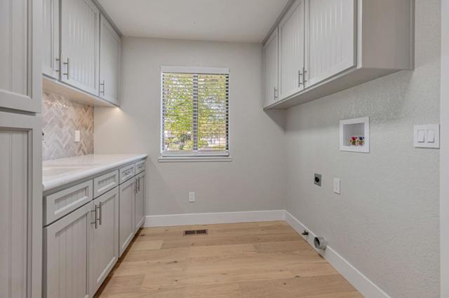 700 Duffin Drive, Hollister CA: https://media.crmls.org/mediaz/a83c3268-7a5f-492f-acb7-b6356bd328e1.jpg