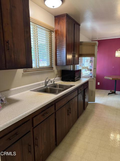 Detail Gallery Image 12 of 30 For 4117 S C St, Oxnard,  CA 93033 - 3 Beds | 2 Baths