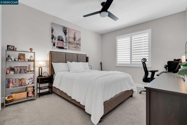 499 Yarrow Dr, Fairfield CA: https://media.crmls.org/mediaz/a83c6372-fc9f-47f1-b2bb-d7de3f76faae.jpg