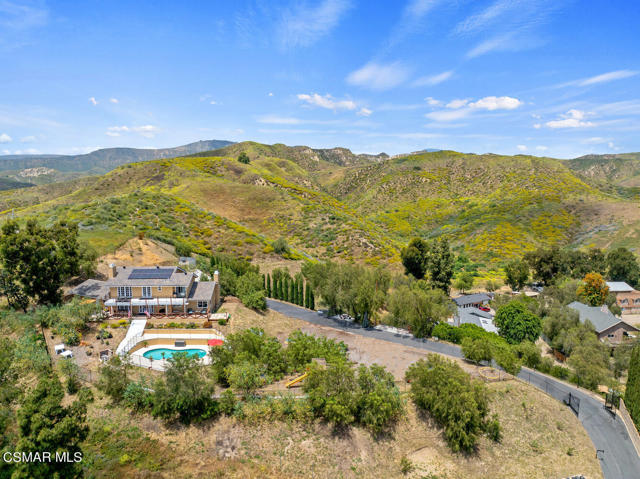 3166 Sycamore Drive, Simi Valley CA: https://media.crmls.org/mediaz/a83d3f56-0c89-4900-a49f-9c92e9773844.jpg