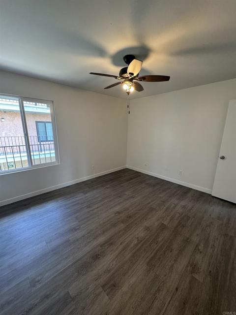 552 Canyon Drive, Oceanside CA: https://media.crmls.org/mediaz/a83dde9c-4f98-4e8b-ac12-a70badf6451d.jpg