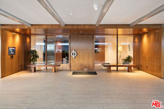 3119 Via Dolce, Marina del Rey CA: https://media.crmls.org/mediaz/a83dedc1-d926-4352-bd4d-941e6aa1c505.jpg
