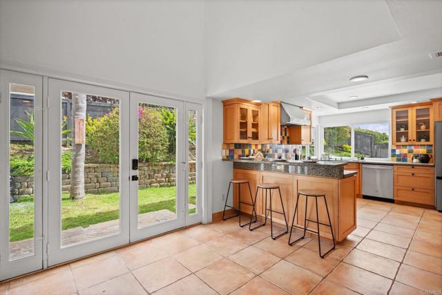 1033 Via Mil Cumbres, Solana Beach CA: https://media.crmls.org/mediaz/a83f495a-83d1-4ae7-ba05-c71437a680c1.jpg