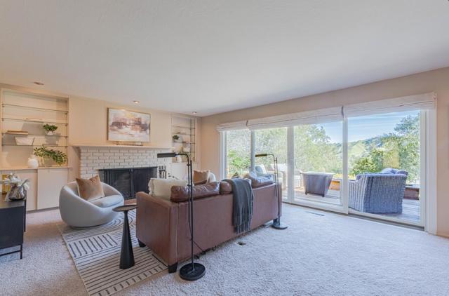 12 Mesa Del Sol, Salinas CA: https://media.crmls.org/mediaz/a83fb6c4-d8f9-4d0e-9799-74f79847620b.jpg