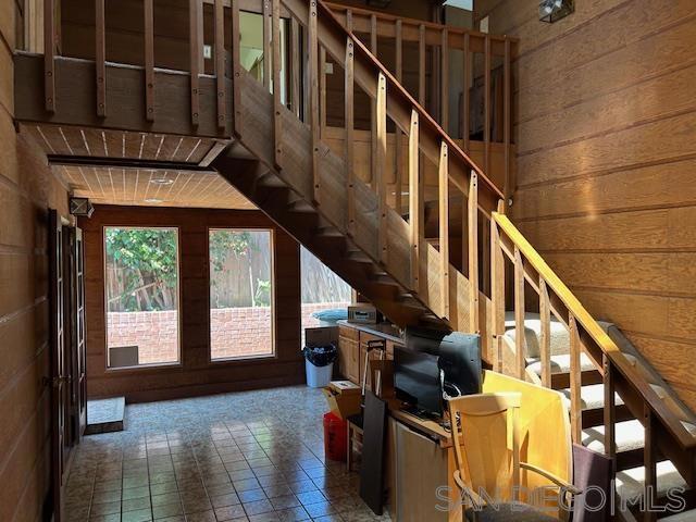 3154 Lloyd St, San Diego CA: https://media.crmls.org/mediaz/a83fd8d7-5a0c-4db6-be03-976191fa0f62.jpg