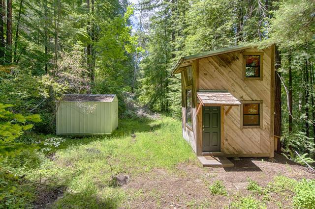 530 Logan Creek Road, Boulder Creek CA: https://media.crmls.org/mediaz/a8402559-9f69-461c-9aad-5aba821e9e49.jpg