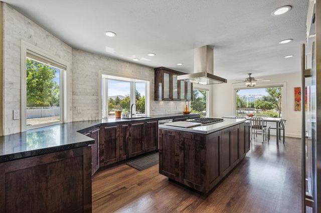 5636 Sundown Lane, Tres Pinos CA: https://media.crmls.org/mediaz/a8413867-e456-4ca6-989b-450439f63d19.jpg