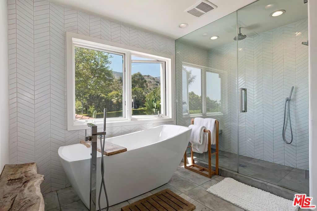 MLS #26985233 image #20