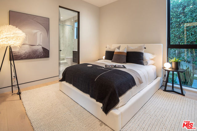 2371 Achilles Drive, Los Angeles CA: https://media.crmls.org/mediaz/a8433f1a-438c-4985-9cdc-57443d483f1a.jpg