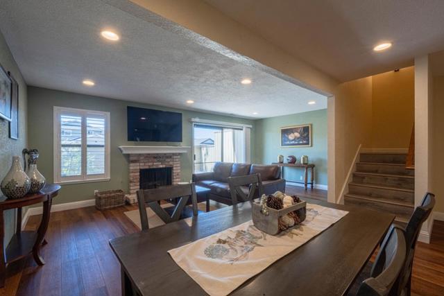 1840 Cherokee Drive, Salinas CA: https://media.crmls.org/mediaz/a843e330-8e66-4736-b395-fef180a25376.jpg