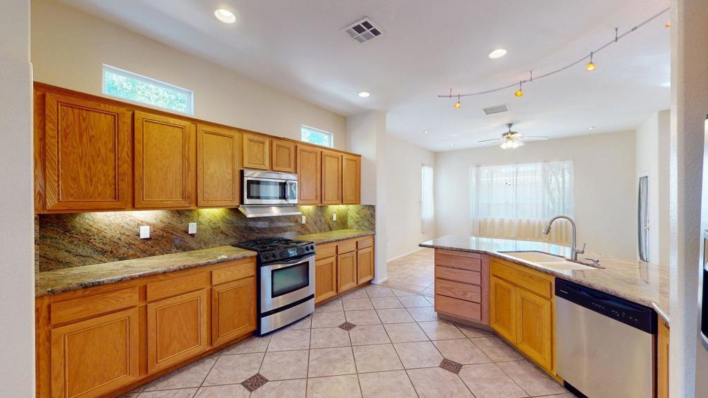 MLS #219138590DA image #23