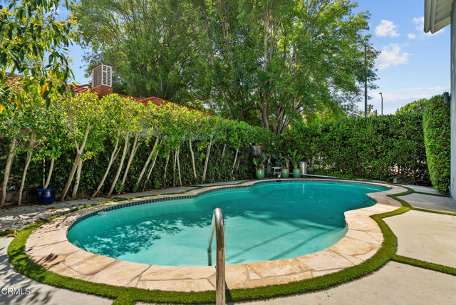 Detail Gallery Image 21 of 23 For 4242 Van Nuys Bld, Los Angeles,  CA 91403 - 3 Beds | 3 Baths