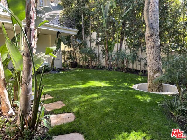Image 22 of 24 For 1350 Benedict Canyon Drive