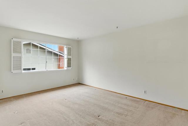 1675 Escalante Way, Burlingame CA: https://media.crmls.org/mediaz/a8460dd5-ada7-4c09-b563-61f889c0f4be.jpg