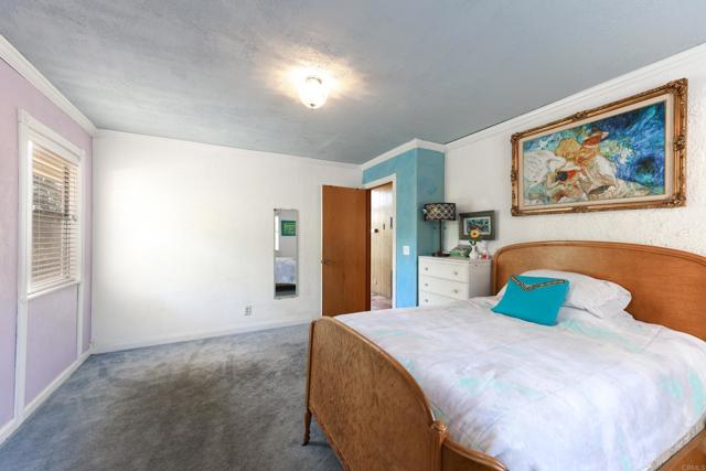 Image 24 of 75 For 2128 Salton View Dr