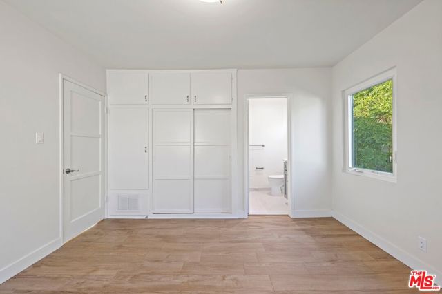 1252 N Crescent Heights Boulevard, West Hollywood CA: https://media.crmls.org/mediaz/a8468ca4-f7e7-4497-a77b-fc9f2826e252.jpg