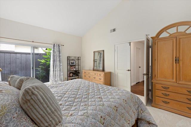 1209 La Verde Lane, San Marcos CA: https://media.crmls.org/mediaz/a846b26d-f605-4f68-80a2-c348b7d6992c.jpg