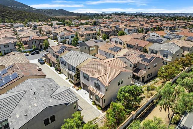 712 Gemstone Drive, San Marcos CA: https://media.crmls.org/mediaz/a848beb3-8c68-4817-9488-431b6663a8cb.jpg