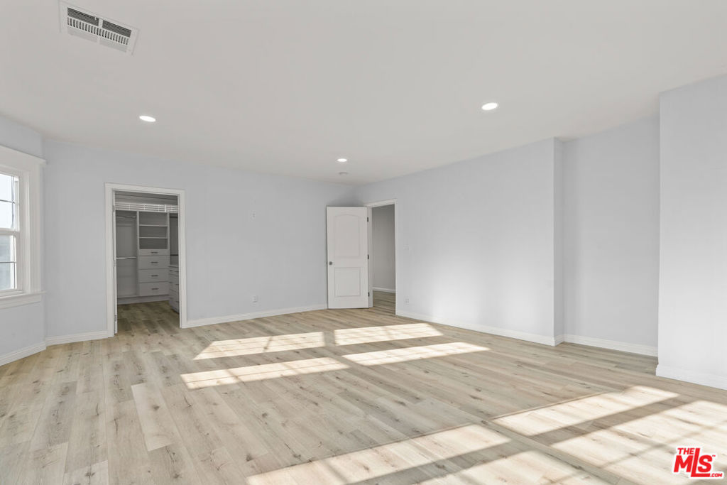 MLS #26853527 image #8