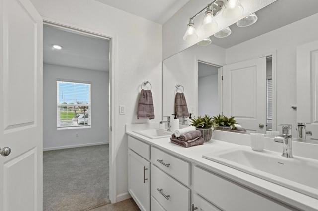 1740 Columbia Drive, Los Banos CA: https://media.crmls.org/mediaz/a849b250-e242-42e0-8425-39fb862bdd79.jpg