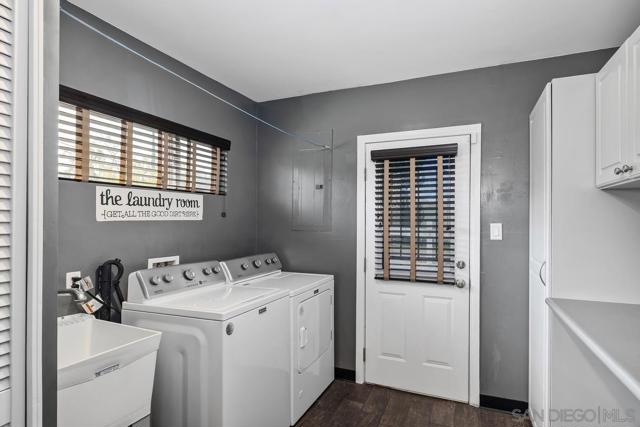 10620 Garden Way, Spring Valley CA: https://media.crmls.org/mediaz/a84add59-8684-45e5-bcfd-77da7f11a49a.jpg