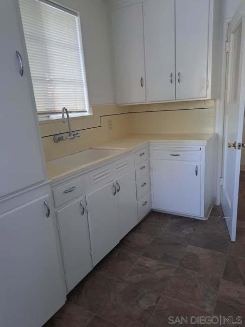 33 35 George St, San Jose CA: https://media.crmls.org/mediaz/a84b0c0a-48e5-44f6-8132-f522f4d89b1b.jpg