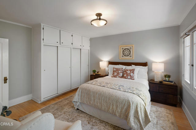 1036 N Chester Avenue, Pasadena CA: https://media.crmls.org/mediaz/a84c200d-8194-4fcc-a5d5-1ee16b84f74b.jpg