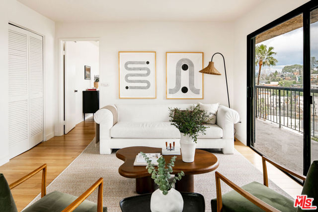 3375 Descanso Drive, Los Angeles CA: https://media.crmls.org/mediaz/a84d5c6d-ddc7-4a90-9e4f-b6d8c58775fa.jpg