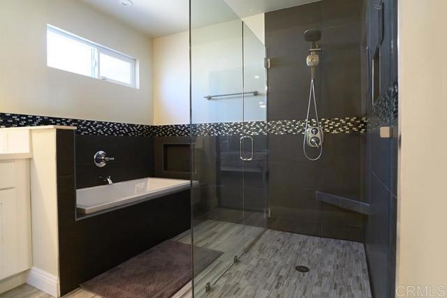 2394 Dryden Avenue, El Cajon CA: https://media.crmls.org/mediaz/a8505749-464d-4705-a8ee-3b72bc15edfd.jpg