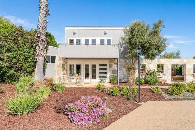 405 Heather Point Lane, Watsonville CA: https://media.crmls.org/mediaz/a8508ca4-5bd0-4f6c-8cb0-d8ca8a9deeb5.jpg