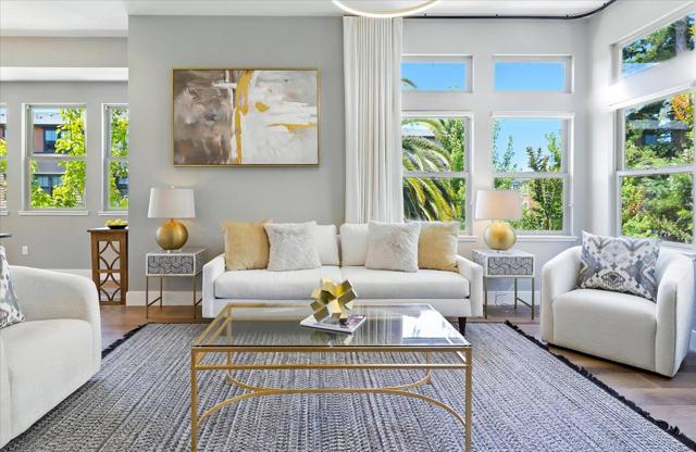 324 Cherokee Loop, Mountain View CA: https://media.crmls.org/mediaz/a8516286-78d3-4484-a909-23703c85579f.jpg