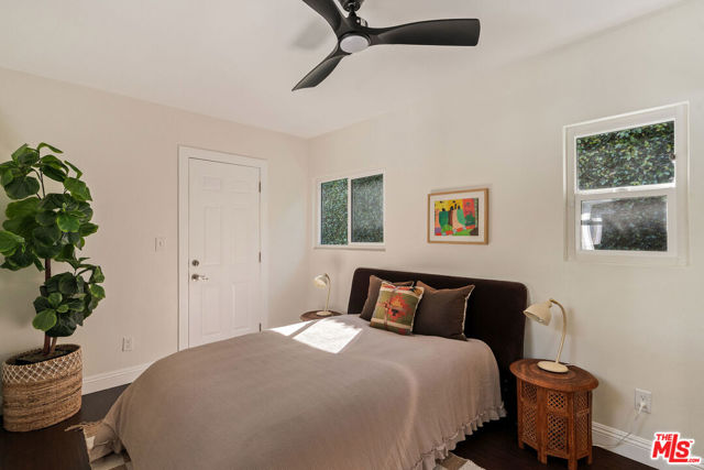 5748 7th Avenue, Los Angeles CA: https://media.crmls.org/mediaz/a8519e74-2f8f-40ca-ad37-78eb72d381d7.jpg