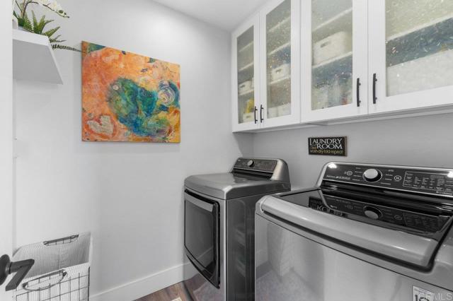 Detail Gallery Image 15 of 48 For 1522 Elevation Rd, San Diego,  CA 92110 - 3 Beds | 3/1 Baths