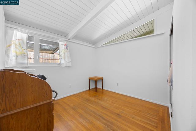 51 Gilrix Dr, Martinez CA: https://media.crmls.org/mediaz/a8541885-a6a2-4a46-bd91-a033cdd974e7.jpg