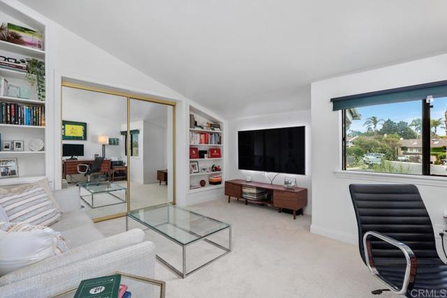 202 Calle De Sereno, Encinitas CA: https://media.crmls.org/mediaz/a854be99-0dbb-4a41-92fb-a9fe07279017.jpg