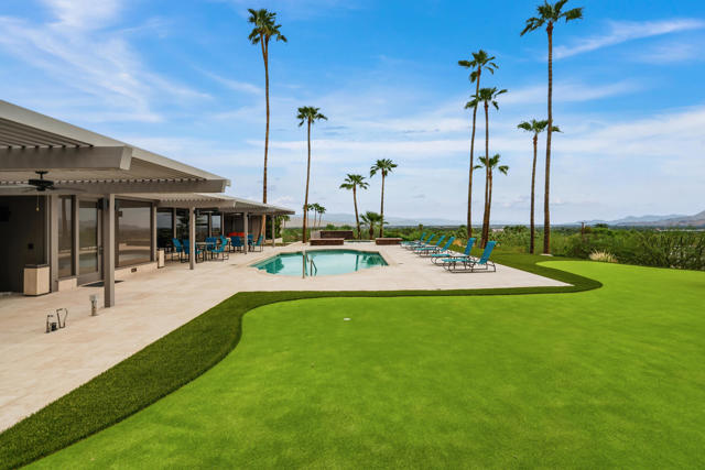 855 W Coronado Avenue, Palm Springs, CA 92262