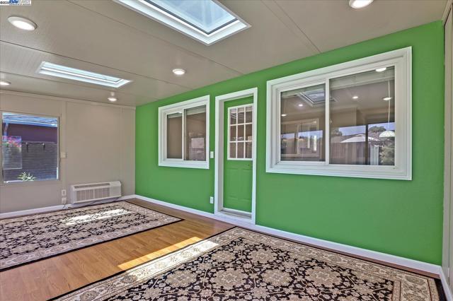 7942 Vomac Rd, Dublin CA: https://media.crmls.org/mediaz/a855ebb1-bd35-4819-ae7b-a63a62c1fe9f.jpg
