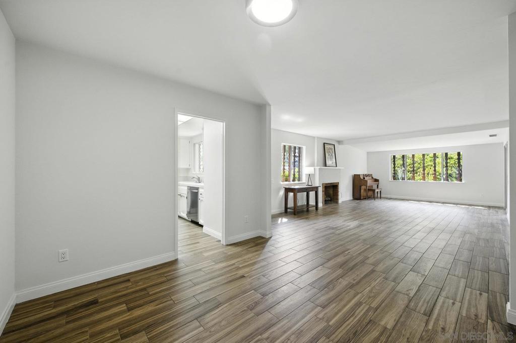 MLS #250039231SD image #21