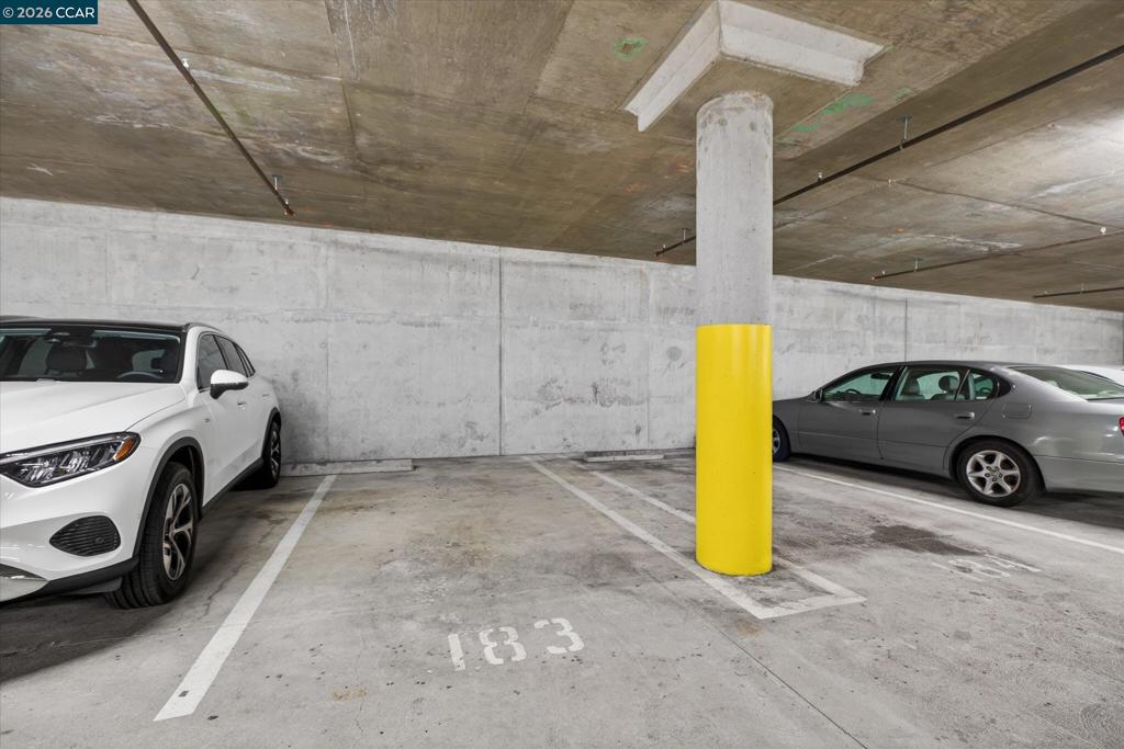 https://media.crmls.org/mediaz/a856f7f9-e1bc-4482-bf37-87df797eb93f.jpg?preset=X-Large