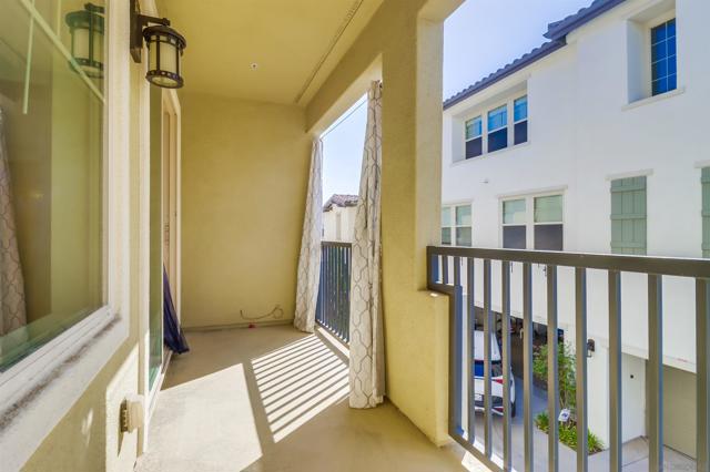 1721 Cripple Creek, Chula Vista CA: https://media.crmls.org/mediaz/a85728d7-db09-4d86-bc6d-cd77e0a93883.jpg