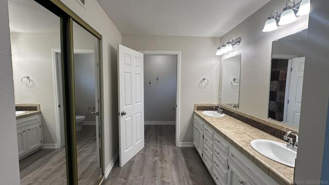 16142 Dartolo Rd., Ramona CA: https://media.crmls.org/mediaz/a85781b6-cfa6-4ddb-a233-49d5c42ee7a9.jpg