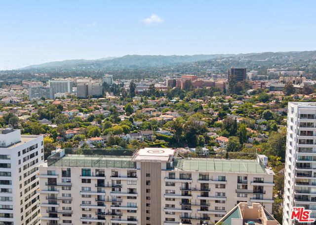 10535 Wilshire Boulevard, Los Angeles CA: https://media.crmls.org/mediaz/a857aad0-52e1-4536-a5bf-11afb04187f0.jpg