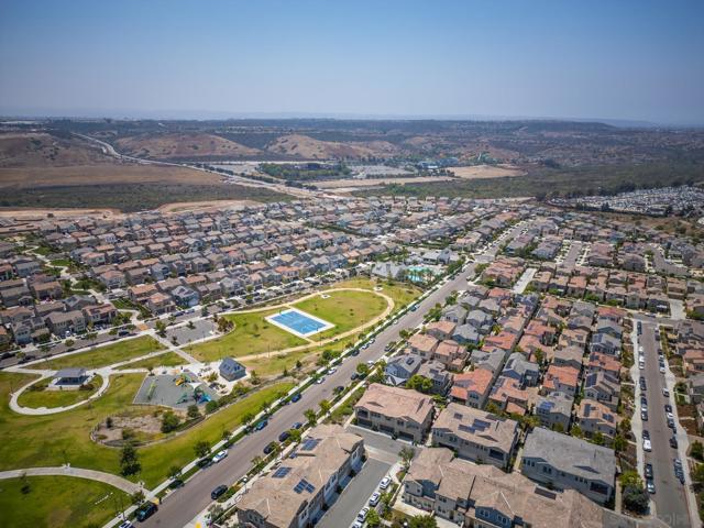 1257 Calle Datura, Chula Vista CA: https://media.crmls.org/mediaz/a858043c-821f-4e75-bf6e-88c45acc2f79.jpg