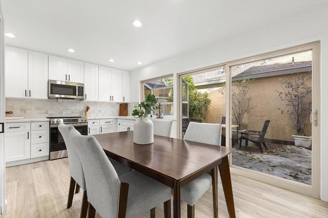 Detail Gallery Image 12 of 48 For 10573 Caminito Flores, San Diego,  CA 92126 - 3 Beds | 2 Baths