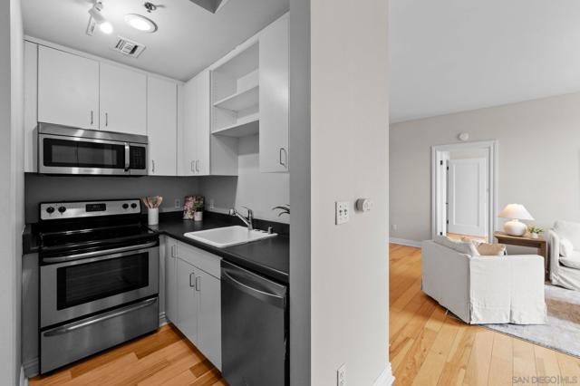 702 Ash St., San Diego CA: https://media.crmls.org/mediaz/a85872a4-e3a3-45cb-b825-0a20afb1ef67.jpg